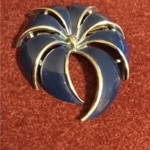 Beautiful Navy Flower Brooch